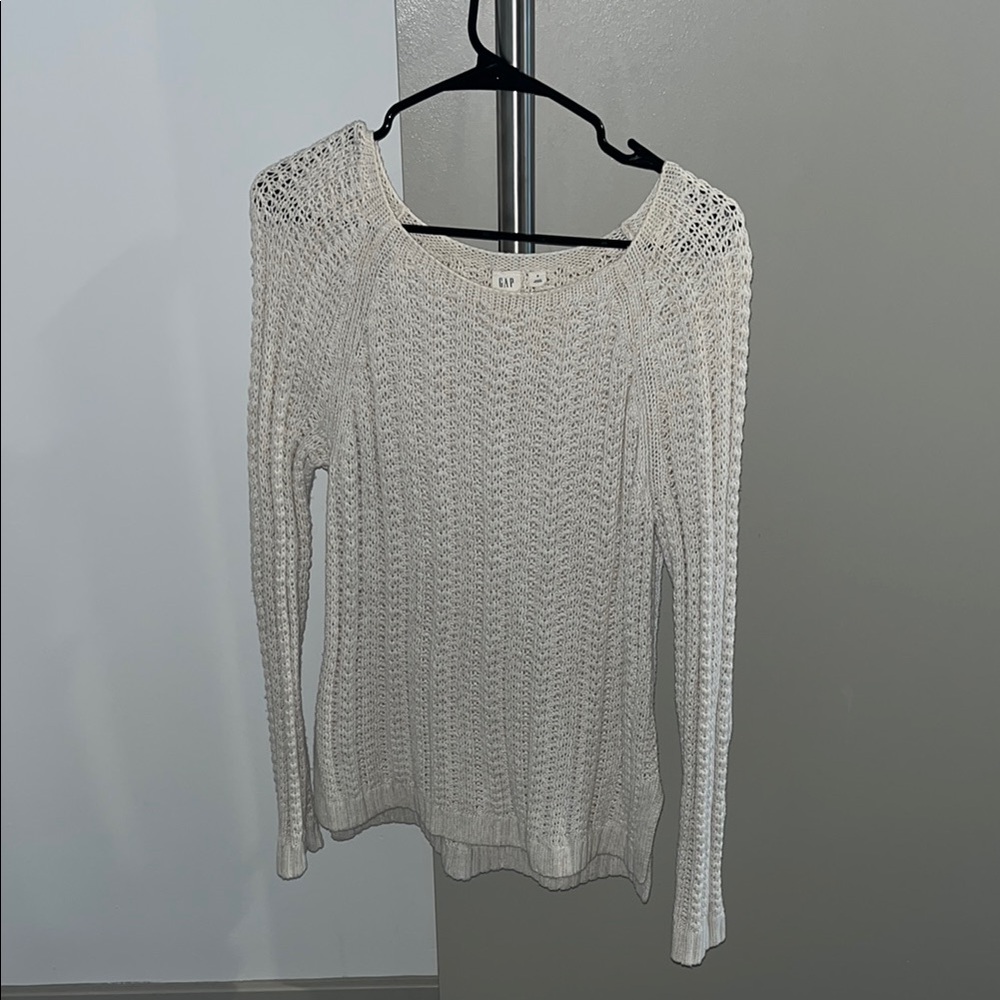 GAP Cream Crew Neck Sweater Lightweight Knit